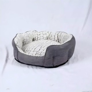 Bear paw shaped warm pet bed
