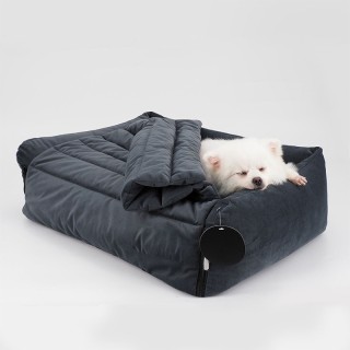 Fabric pet bed with zipper and non-slip bottom